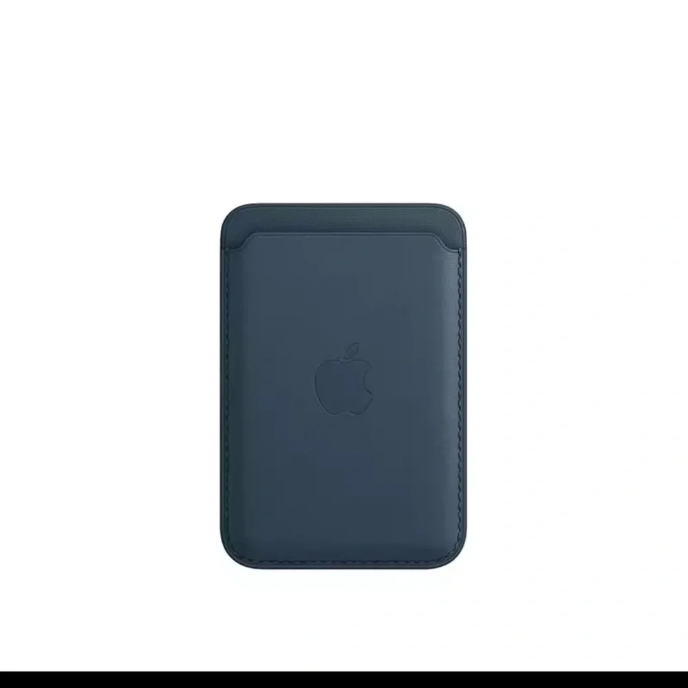 Apple iPhone Leather Wallet with MagSafe - Brown